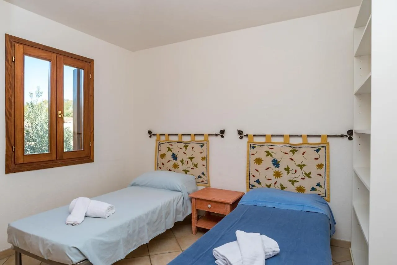 Trilocale Con Ampia Veranda Mare San Teodoro